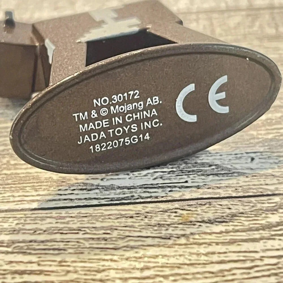 Minecraft Metal Die Cast Figures COW 1.5" By Jada Toys 30172 - Picture 5 of 5